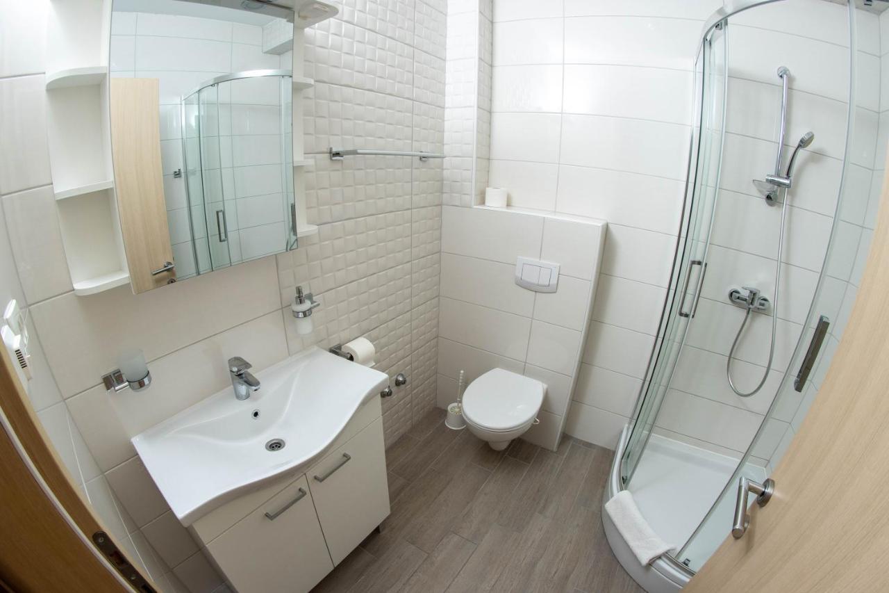 Apartmani Mijo, Биоград на Мору Екстериор снимка